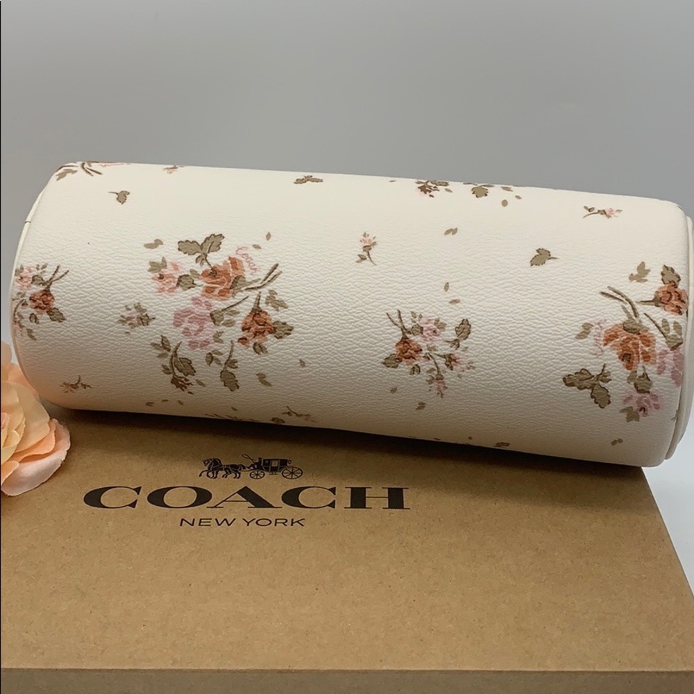 COACH MAKEUP BRUSH HOLDER WITH ROSE BOUQUET PRINT - Picture 3 of 12